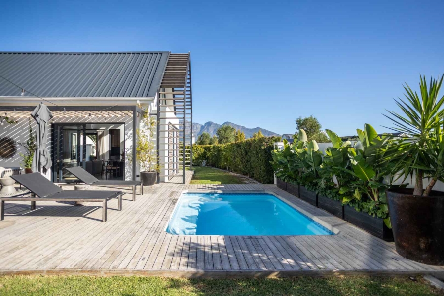 To Let 3 Bedroom Property for Rent in Val De Vie Estate Western Cape